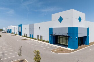 Plus de détails pour 16311 Domestic Ave, Fort Myers, FL - Industriel à louer