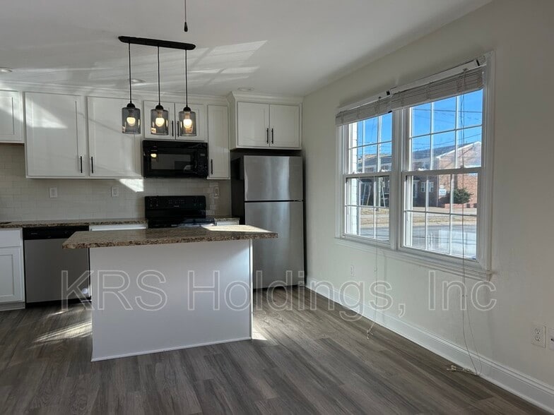 963 W Ocean View Ave, Norfolk, VA à vendre - Photo du bâtiment - Image 2 de 9
