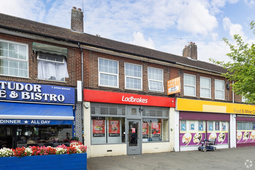 186B Bushey Mill Ln, Watford for lease - Building Photo - Image 2 of 5