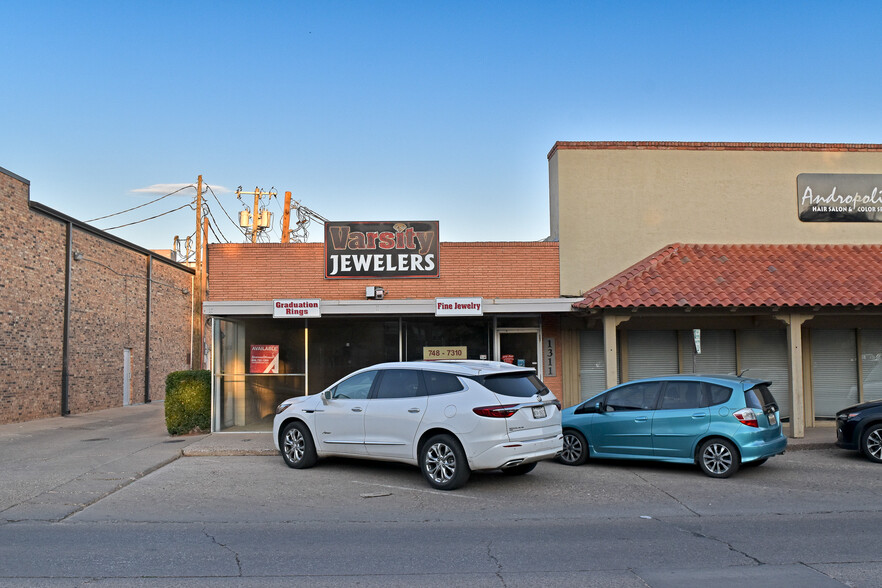 1311 University Ave, Lubbock, TX for lease - Building Photo - Image 1 of 6