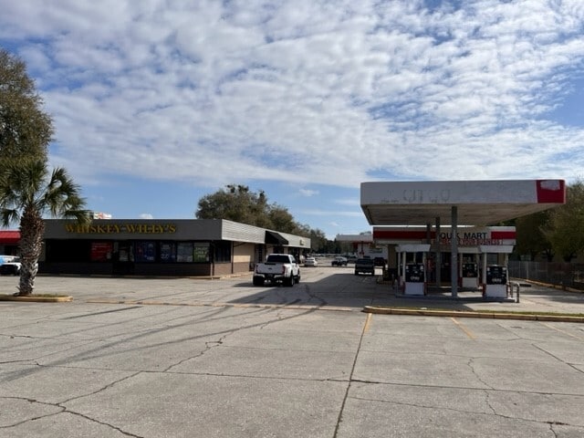 1616 Dale Mabry Hwy, Lutz, FL for sale - Building Photo - Image 3 of 9
