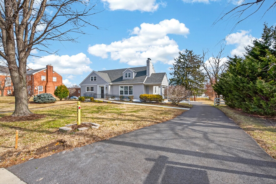 9511 Belair Rd, Nottingham, MD for lease - Building Photo - Image 3 of 9