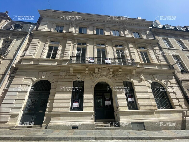 Bureau dans Rennes à vendre - Photo du bâtiment - Image 1 de 11