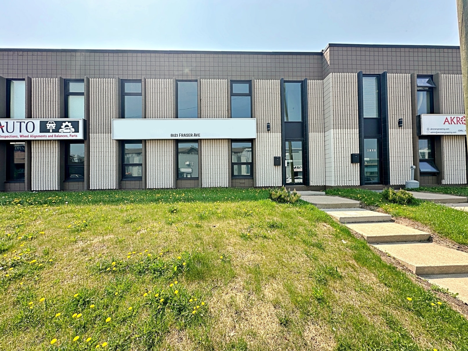 8121 Fraser Av, Fort McMurray, AB for lease Primary Photo- Image 1 of 2