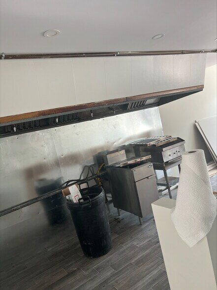 243 Old Walt Whitman Rd, Huntington Station, NY for sale - Building Photo - Image 2 of 5