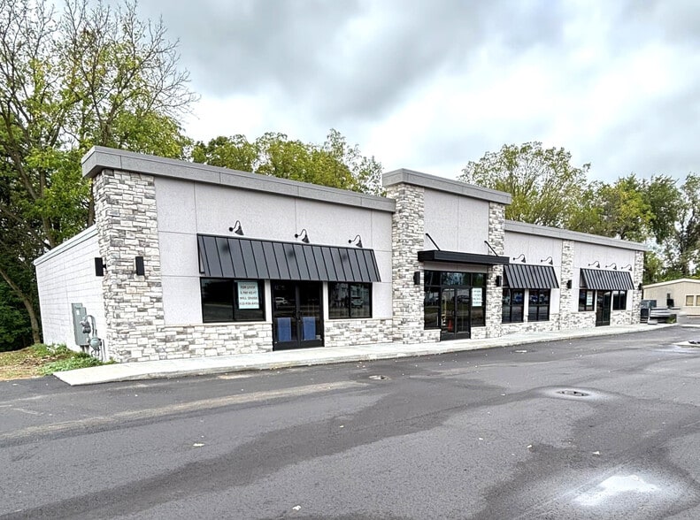 1414-1416 Flushing Rd, Flushing, MI à louer - Photo du bâtiment - Image 3 de 5