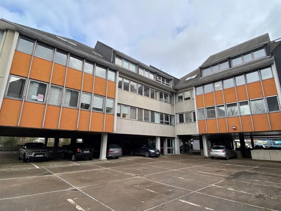 Office in Rennes for lease Building Photo- Image 1 of 6