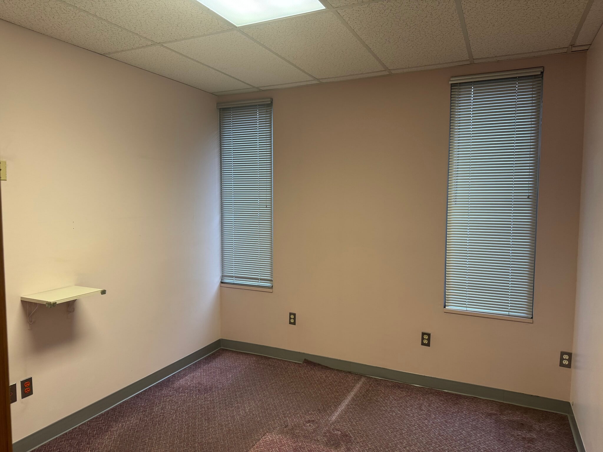 1163 Inman Ave, Edison, NJ for lease Interior Photo- Image 1 of 16