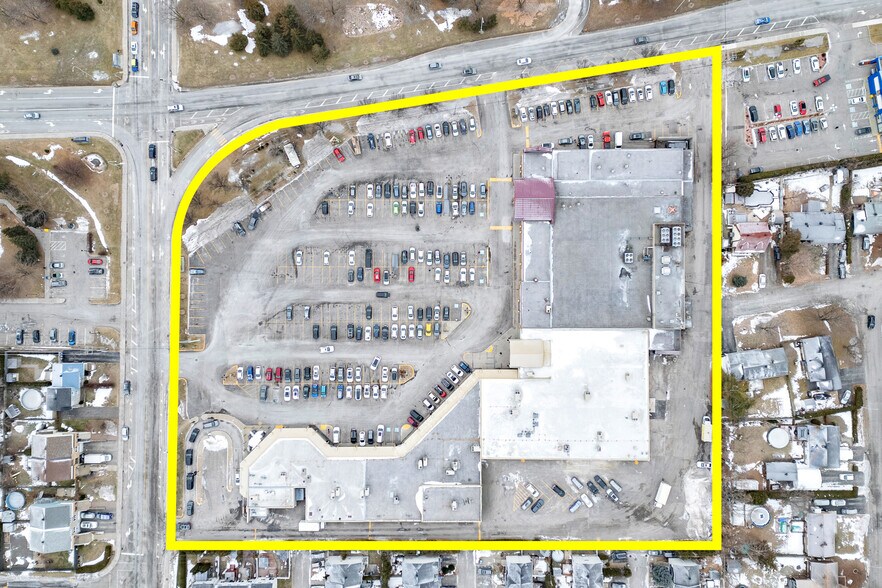 3545 Boul Dagenais O, Laval, QC à louer - Photo du bâtiment - Image 3 de 22