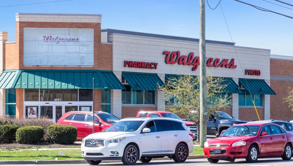 3551 Cassopolis St, Elkhart, IN à vendre - Photo du bâtiment - Image 2 de 3