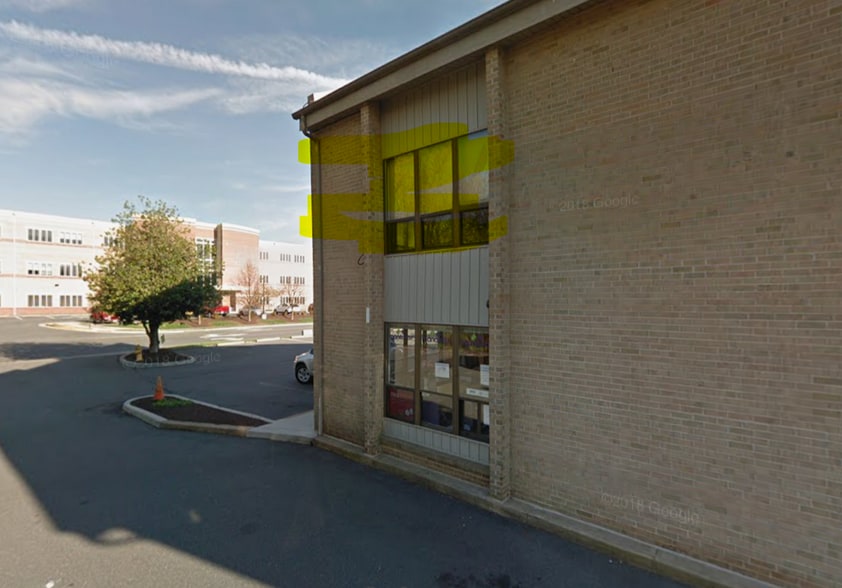 8569-8573 Sudley Rd, Manassas, VA for sale - Building Photo - Image 3 of 6