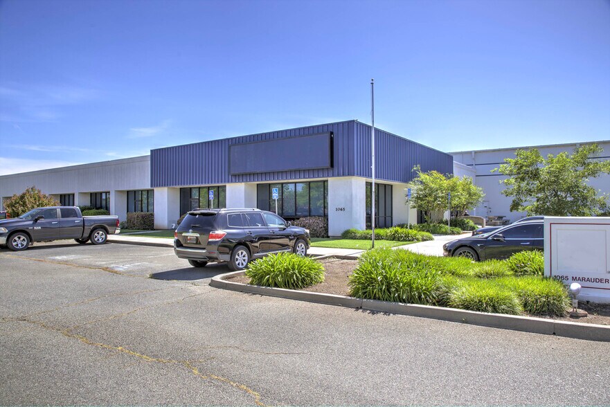 1065 Marauder St, Chico, CA à louer - Photo du bâtiment - Image 3 de 89