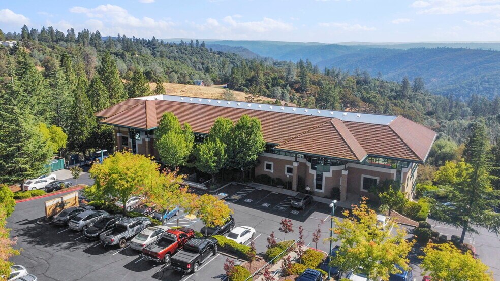 13620 Lincoln Way, Auburn, CA à vendre - Photo du bâtiment - Image 1 de 1