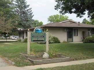 More details for 102 8th Ave NW, Oelwein, IA - Multifamily for Sale