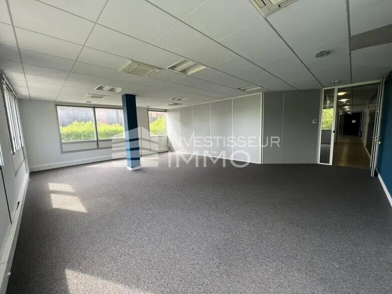 Bureau dans Meudon à louer - Photo du bâtiment - Image 2 de 5