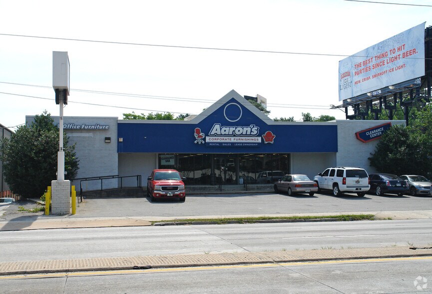 2173 Piedmont Rd NE, Atlanta, GA à louer - Photo du bâtiment - Image 2 de 3