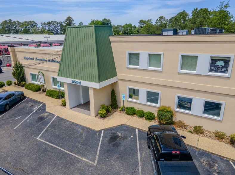 2504 Raeford Rd, Fayetteville, NC for lease - Building Photo - Image 1 of 10