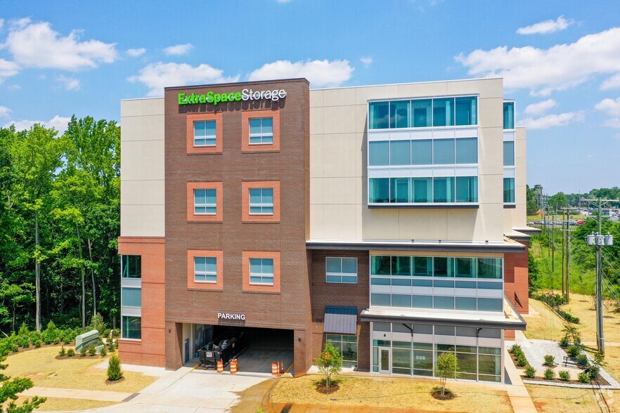 11116 Providence Rd, Charlotte, NC for lease - Building Photo - Image 2 of 4
