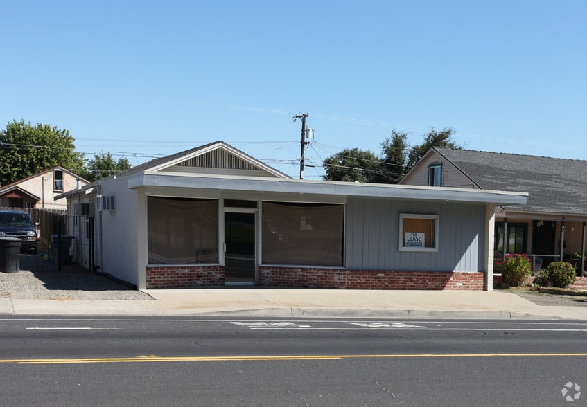 3513 Atchison St, Riverbank, CA for sale - Primary Photo - Image 2 of 3
