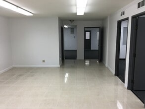 15321 Transistor Ln, Huntington Beach, CA for lease Interior Photo- Image 2 of 5