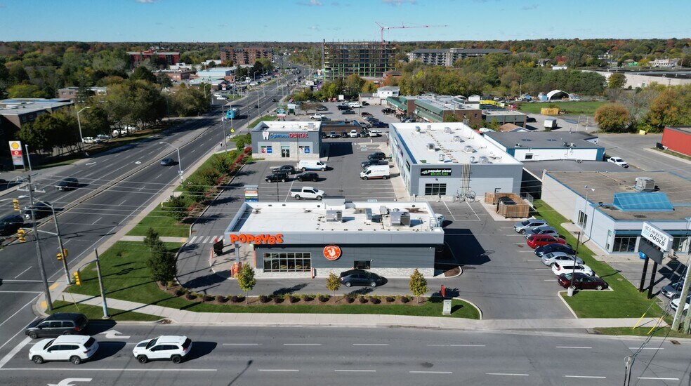 1718 Bath Rd, Kingston, ON à louer - Photo du bâtiment - Image 3 de 3