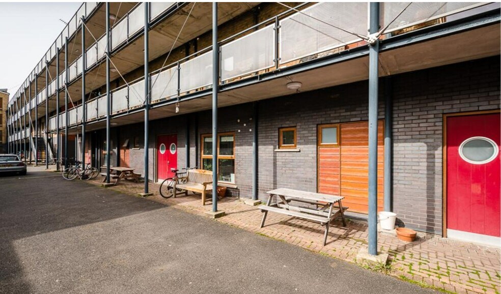 6-12 Waterson St, Londres à vendre - Photo du bâtiment - Image 2 de 11