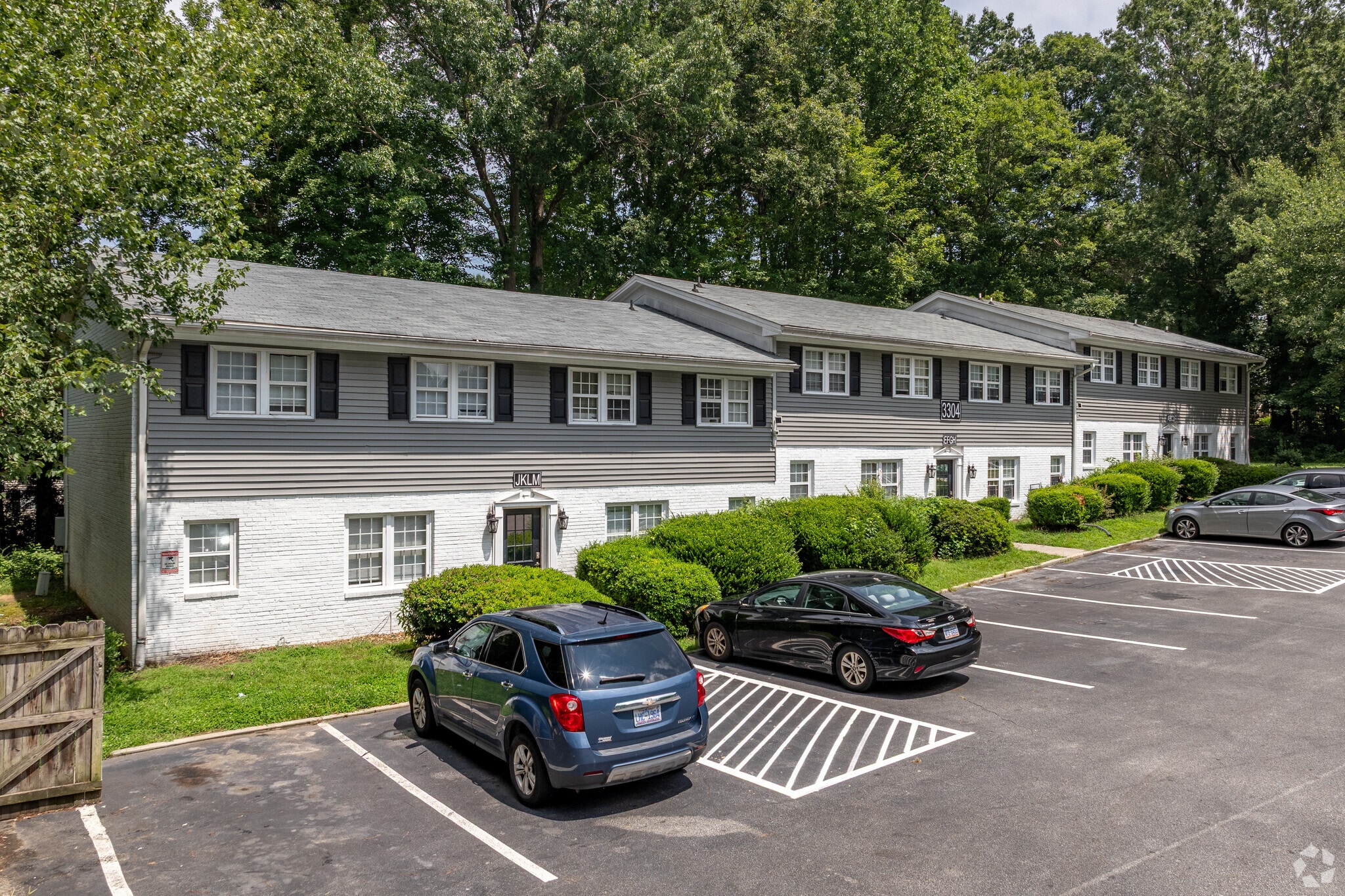3300 N Elm St, Greensboro, NC for sale Primary Photo- Image 1 of 16