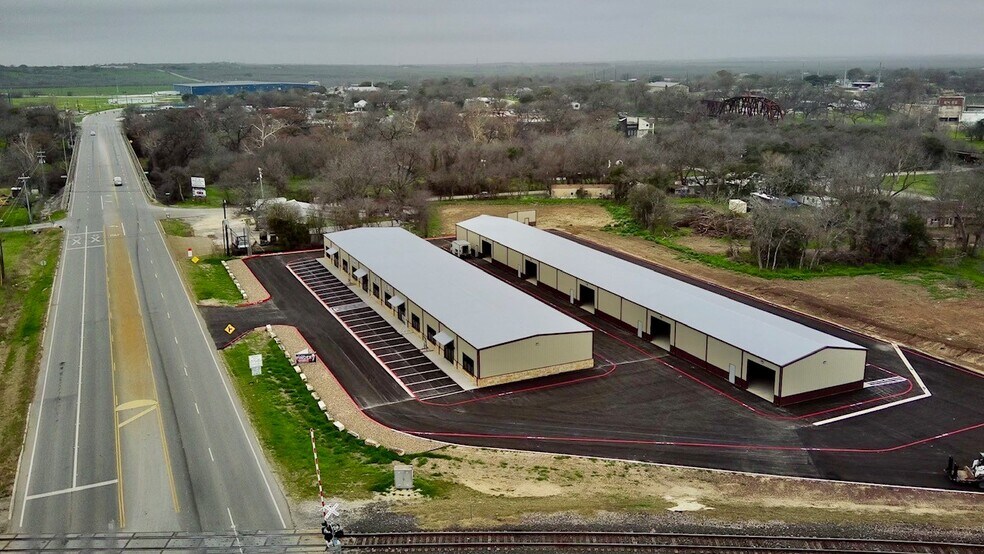 3556 FM 78, Mcqueeney, TX for lease - Building Photo - Image 3 of 12