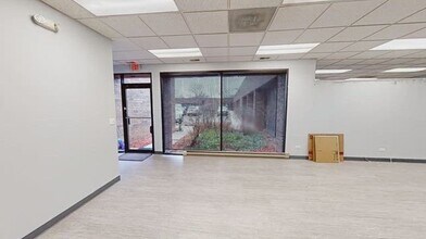 415 W Golf Rd, Arlington Heights, IL à louer - Vidéo sur l’inscription commerciale 