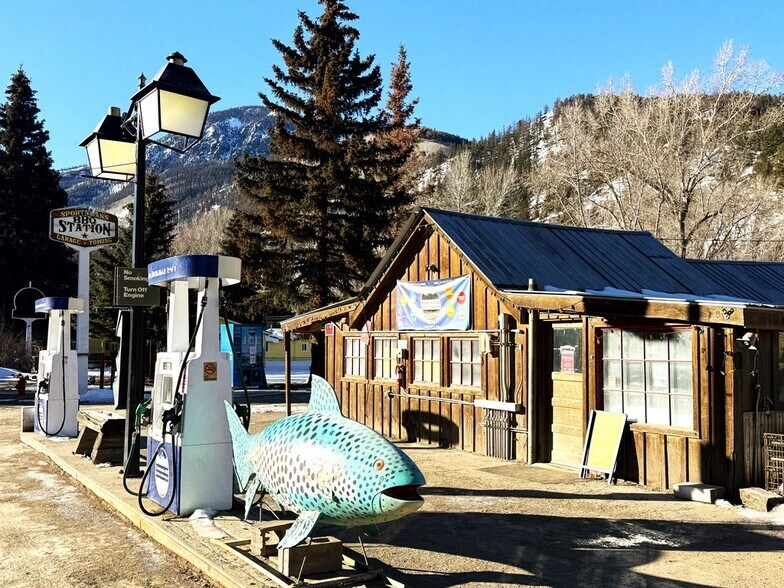 173 S Gunnison Ave, Lake City, CO à vendre - Photo du bâtiment - Image 2 de 30