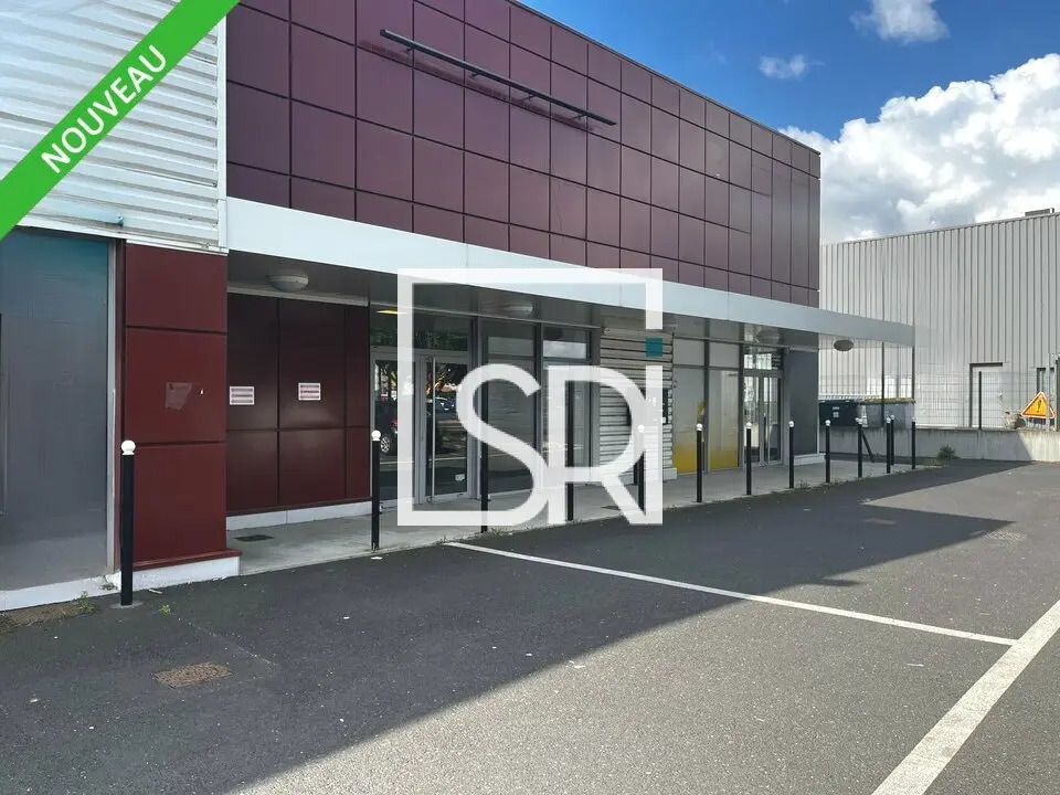Retail in Aubière for sale Building Photo- Image 1 of 10