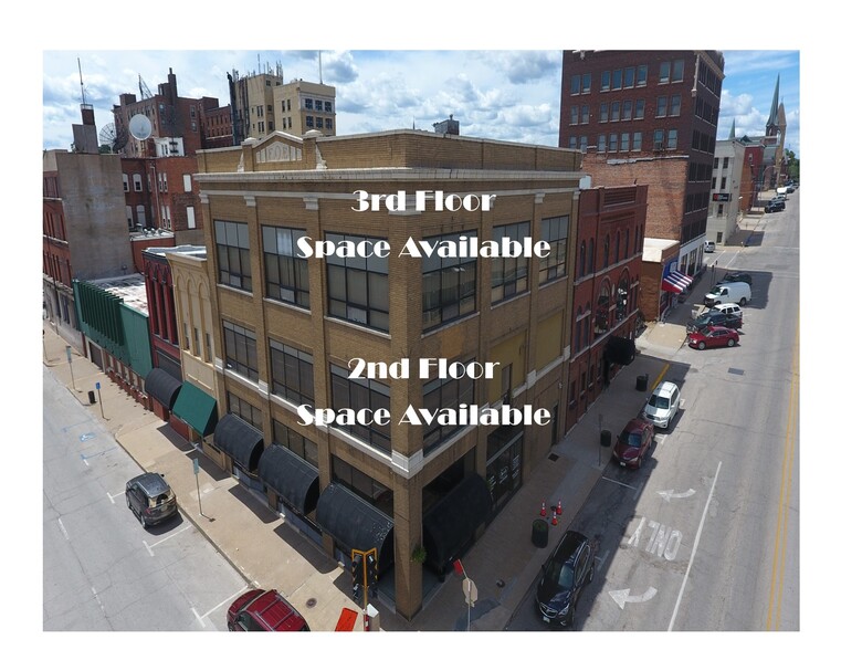 205 Washington St, Burlington, IA for lease - Aerial - Image 1 of 12