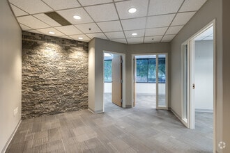 2525 Harrodsburg Rd, Lexington, KY à louer Photo intérieure- Image 2 de 5