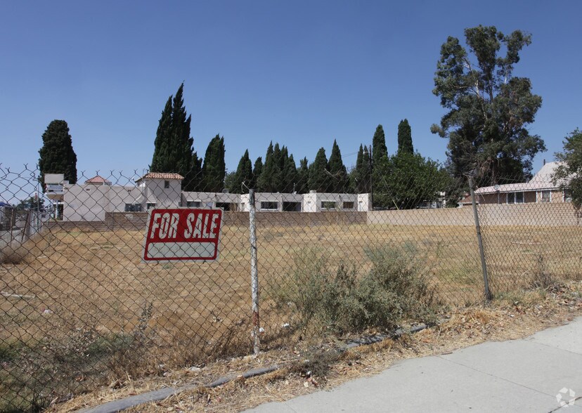 437 W Ramsey St, Banning, CA à vendre - Photo du bâtiment - Image 2 de 3