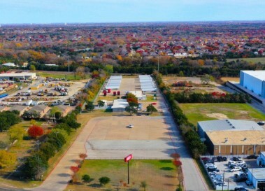 1230 S J Elmer Weaver Fwy, Cedar Hill, TX à louer - Photo du bâtiment - Image 1 de 13