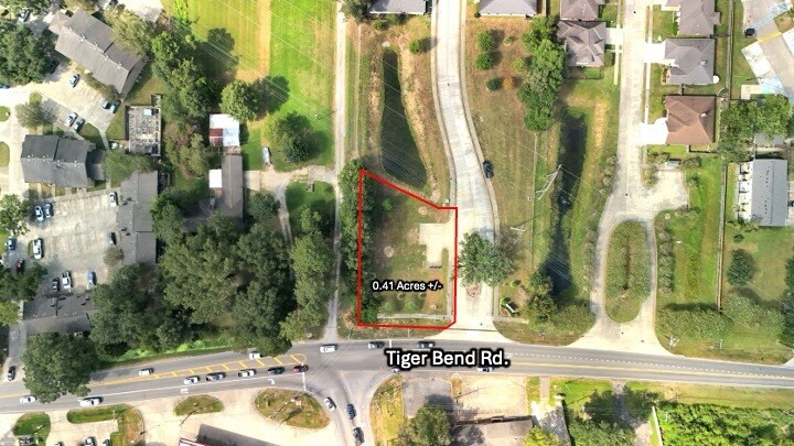 Tiger Bend rd, Baton Rouge, LA à vendre - Photo du bâtiment - Image 2 de 7