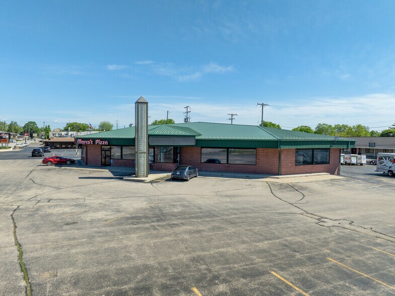 2065 Lathrop Ave, Racine, WI à louer - Photo du bâtiment - Image 2 de 10