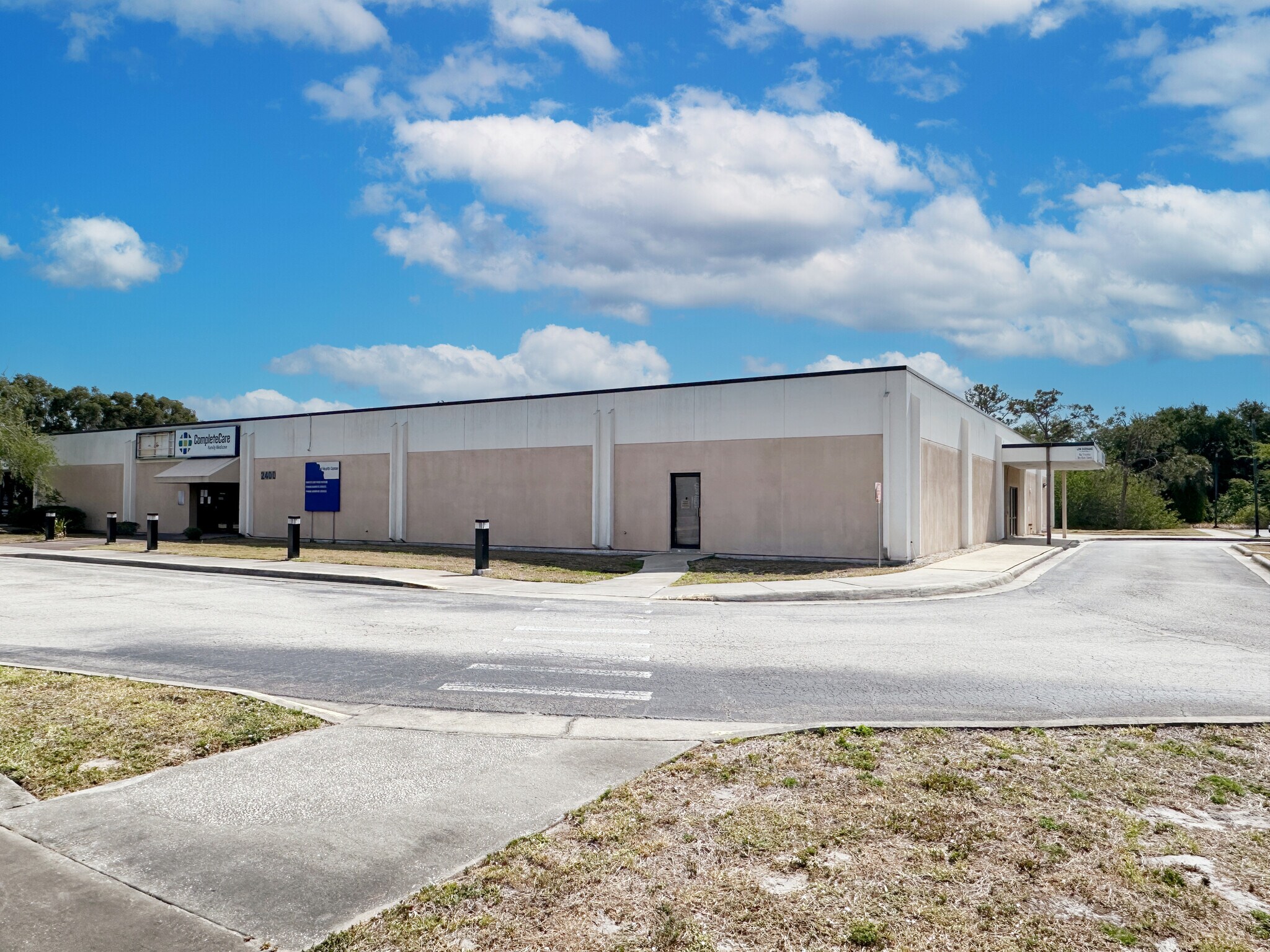 2400 N Courtenay Pkwy, Merritt Island, FL à vendre Photo du bâtiment- Image 1 de 17