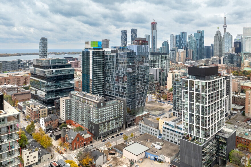 25 Ontario St, Toronto, ON à louer - Aérien - Image 3 de 3