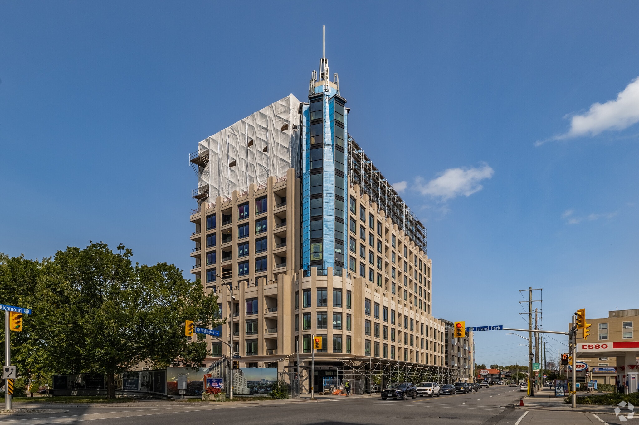 1451 Wellington St W, Ottawa, ON à louer Photo du bâtiment- Image 1 de 7