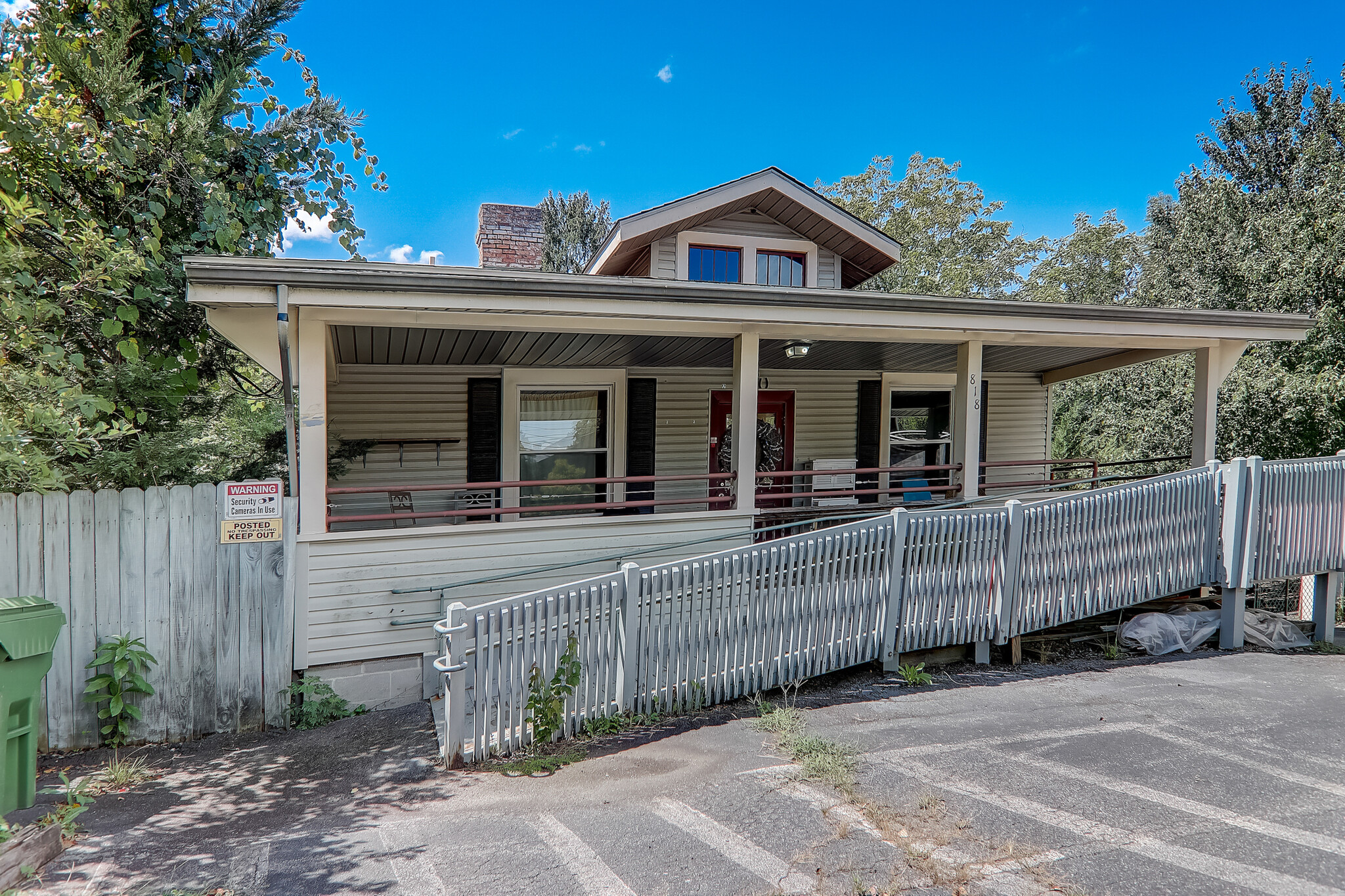 818 Haywood Rd, Asheville, NC à vendre Photo du bâtiment- Image 1 de 1