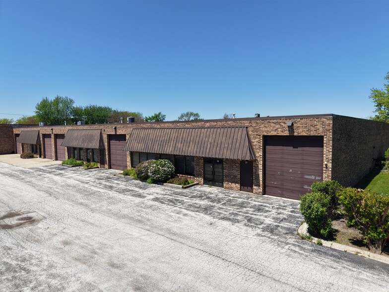 1584-1598 Huntington Dr, Calumet City, IL à louer - Photo principale - Image 1 de 2