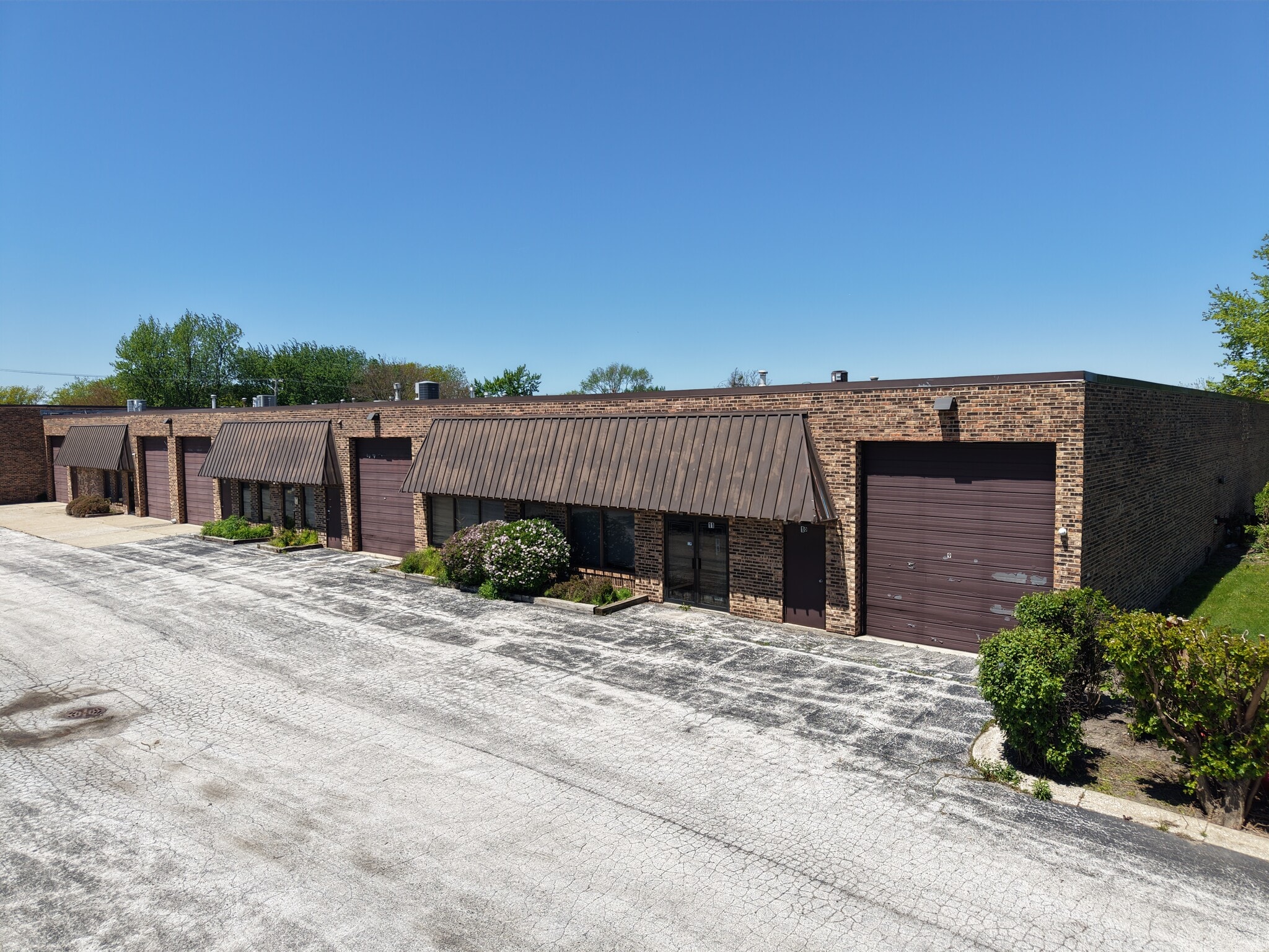 1584-1598 Huntington Dr, Calumet City, IL for lease Primary Photo- Image 1 of 3