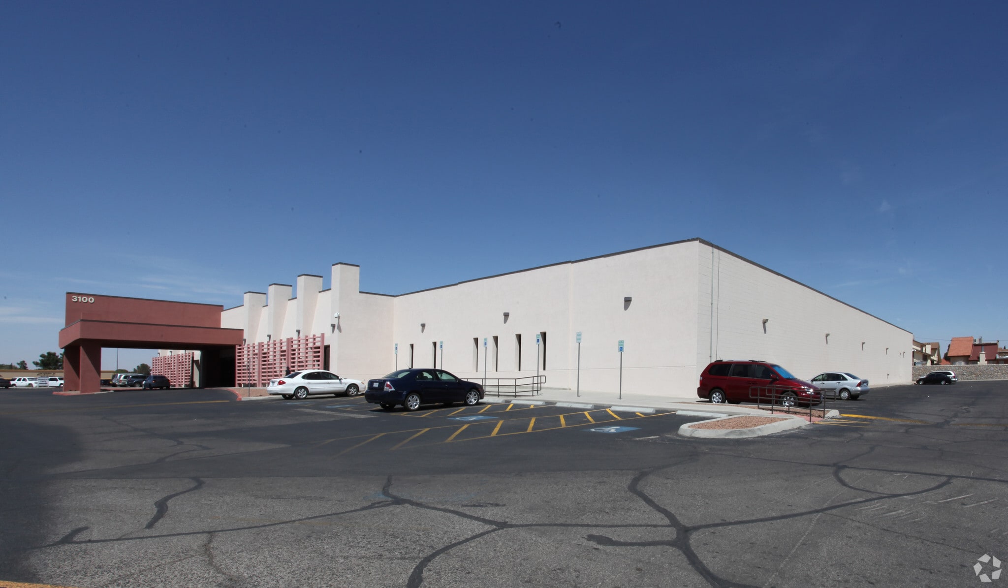 3160 N Lee Trevino Dr, El Paso, TX for lease Primary Photo- Image 1 of 20