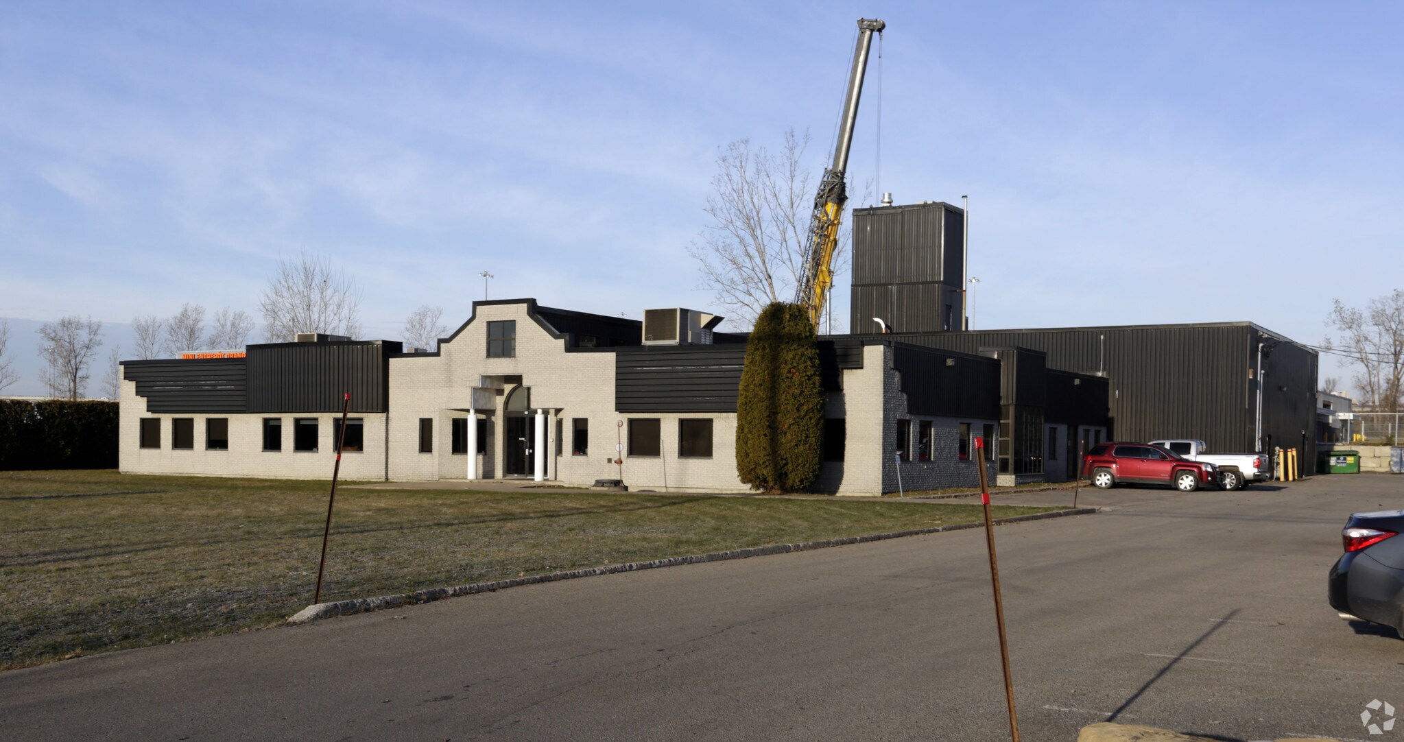 92 Rue Prévost, Boisbriand, QC for sale Primary Photo- Image 1 of 1