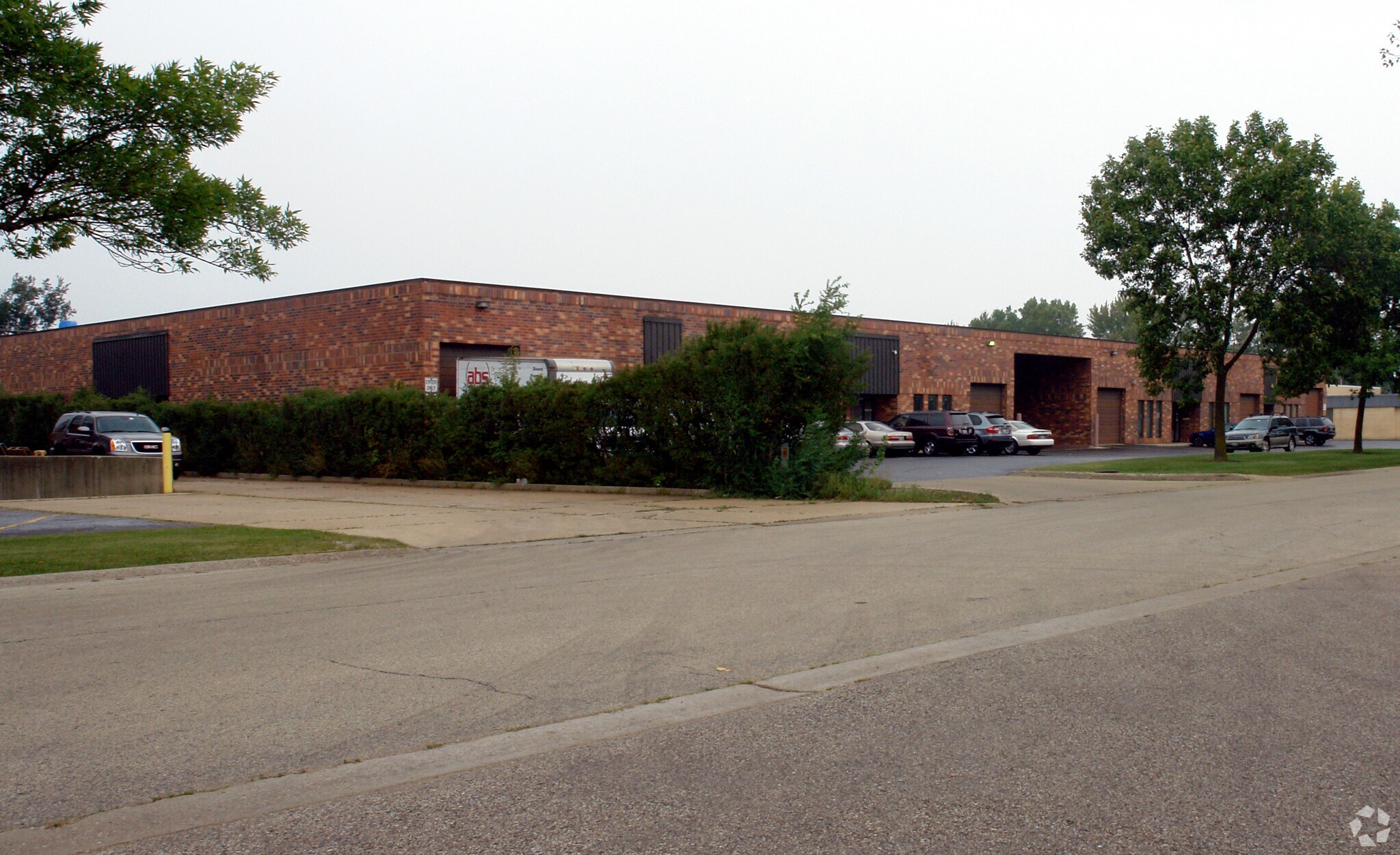 830 Seton Ct, Wheeling, IL for lease Primary Photo- Image 1 of 6