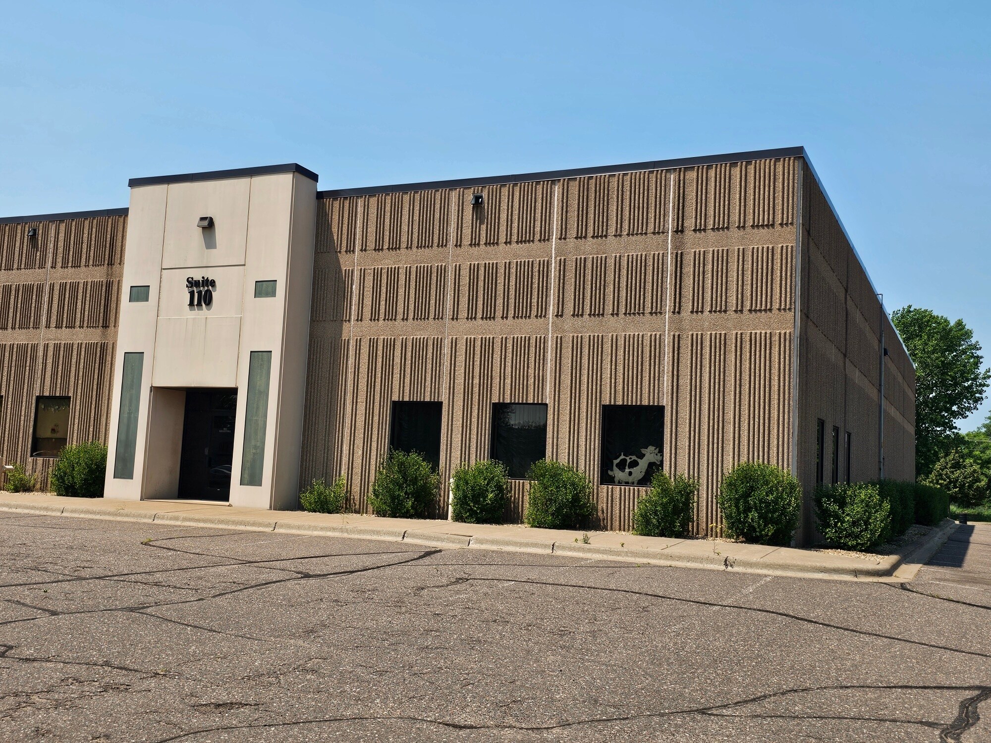 855 Cleveland St S, Cambridge, MN for lease Building Photo- Image 1 of 8