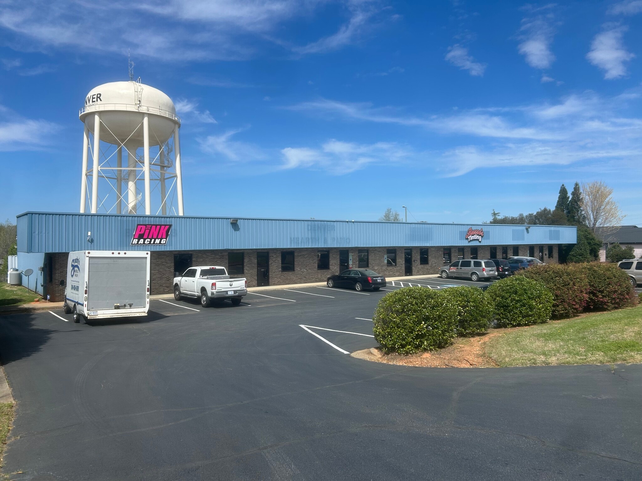 6137 Denver Industrial Park Rd, Denver, NC for lease Primary Photo- Image 1 of 7