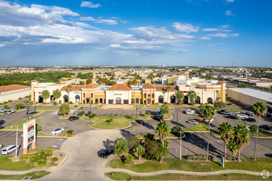 3300-3324 N McColl Rd, McAllen, TX à louer - Photo du bâtiment - Image 2 de 9