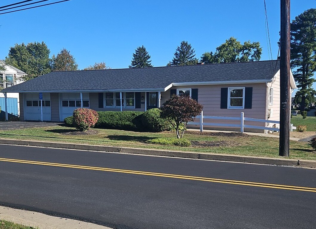 823 Rose St, Indiana, PA for lease Primary Photo- Image 1 of 10